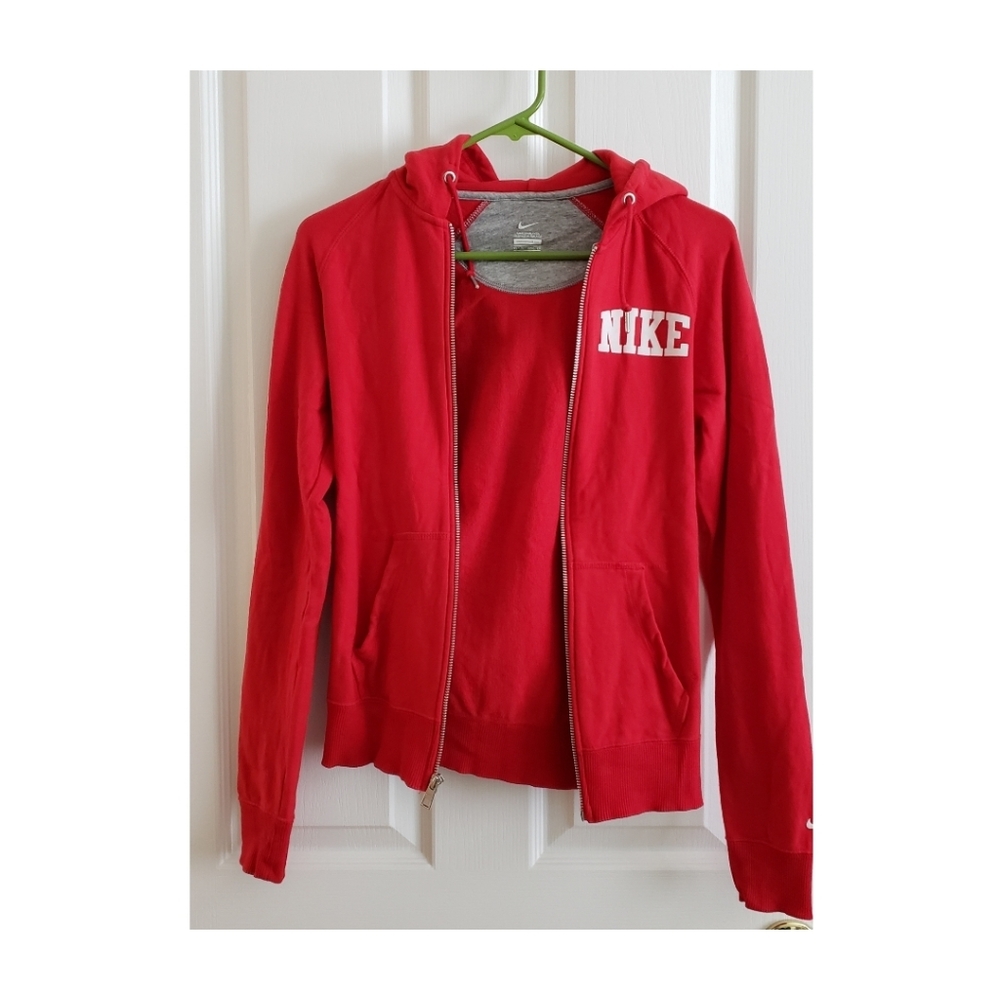 nike red jacket